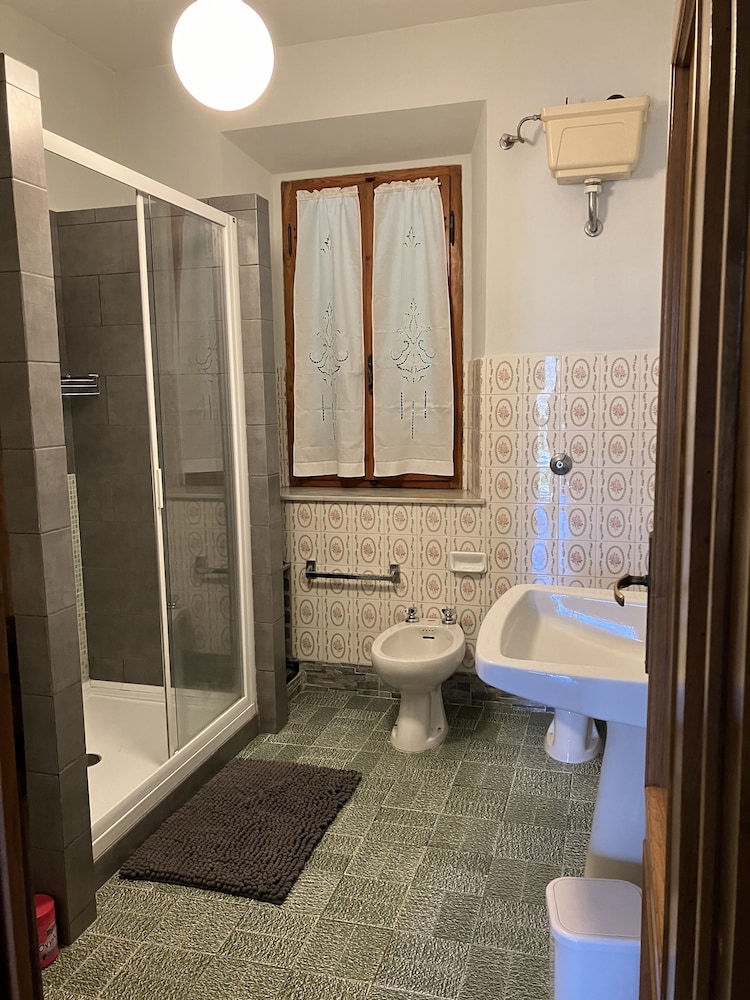 Triple Room, Shared Bathroom photo 2