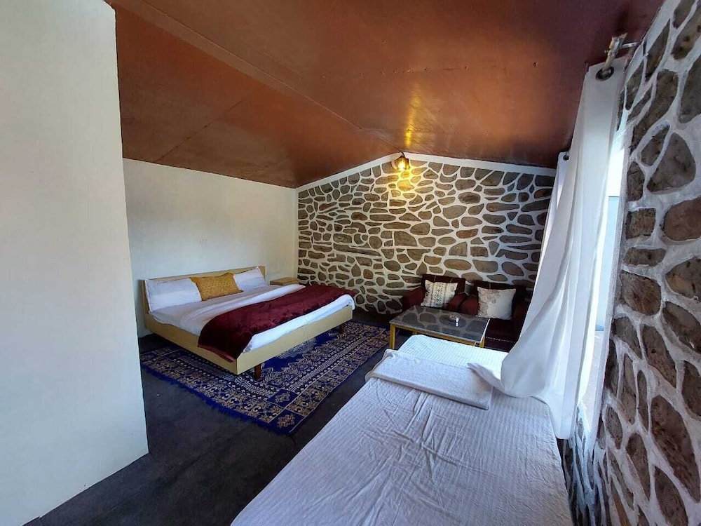 Classic Triple Room, Mountain View