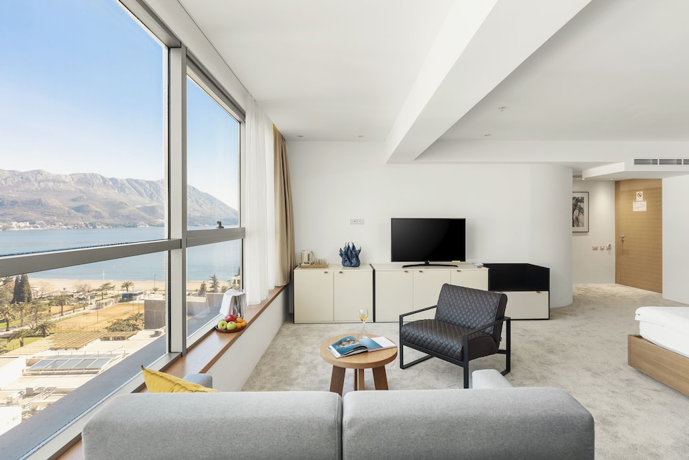 Luxury Suite, Sea View