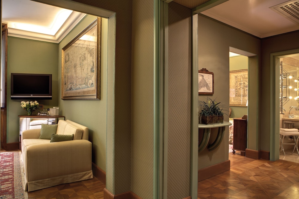 Deluxe Suite (Grand) photo 3