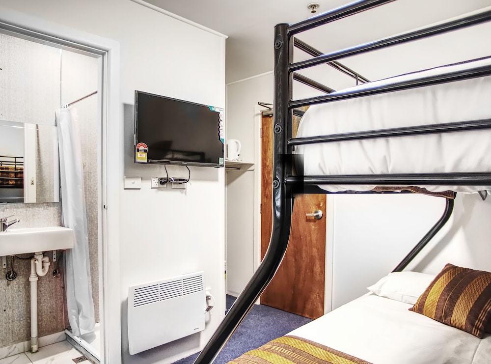 Economy Room photo 3