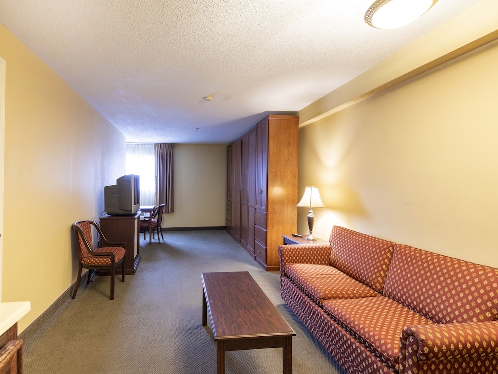 Deluxe Suite, Multiple Beds, Non Smoking photo 1