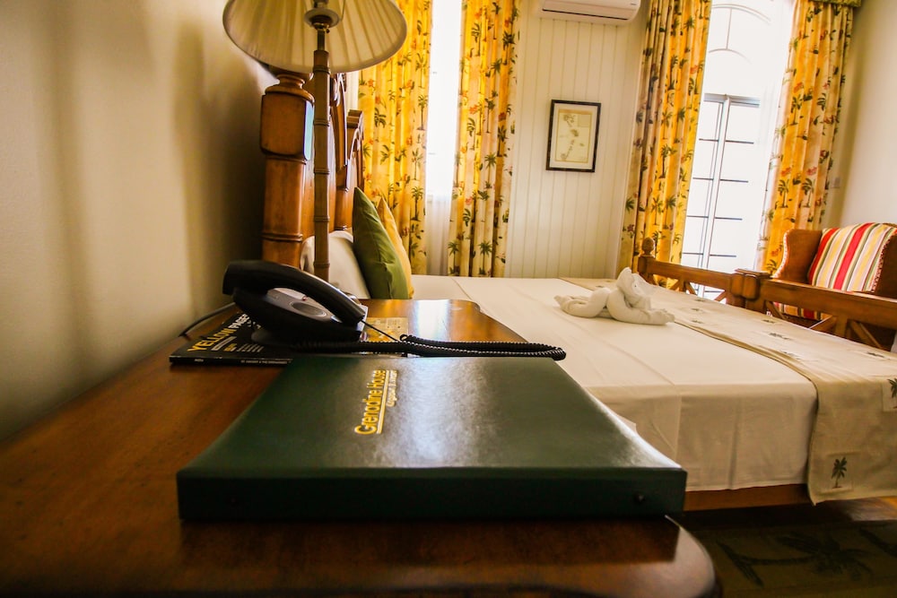 Superior Room, Garden View