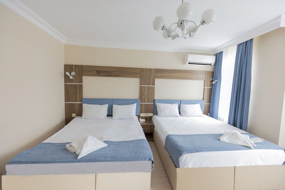 Quadruple Room photo 3