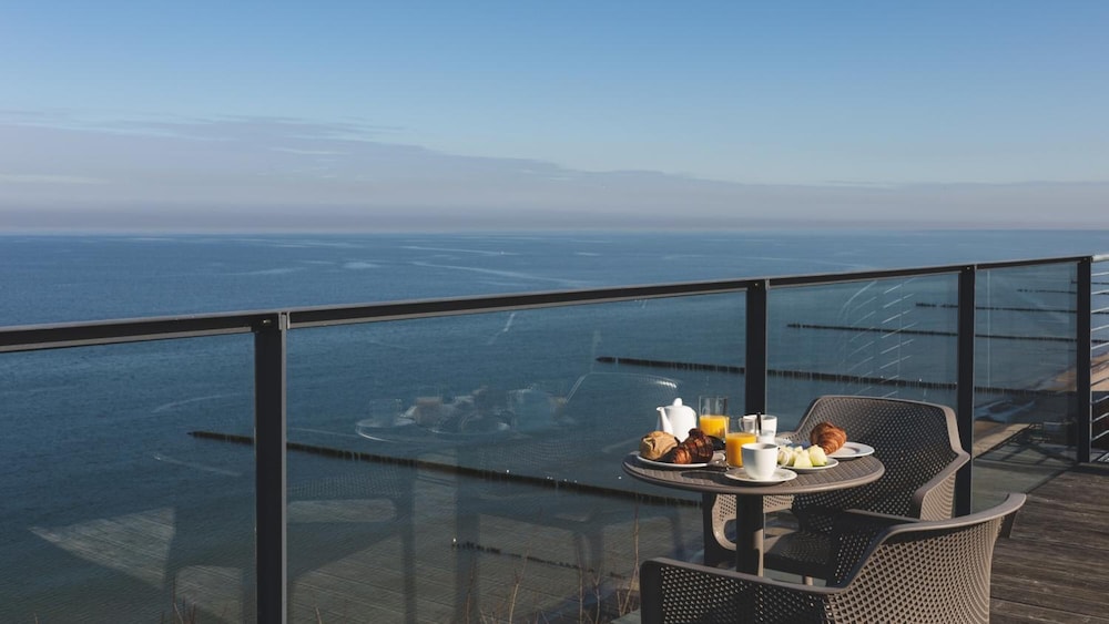 Exclusive Apartment, 2 Bedrooms, Terrace, Sea View photo 3
