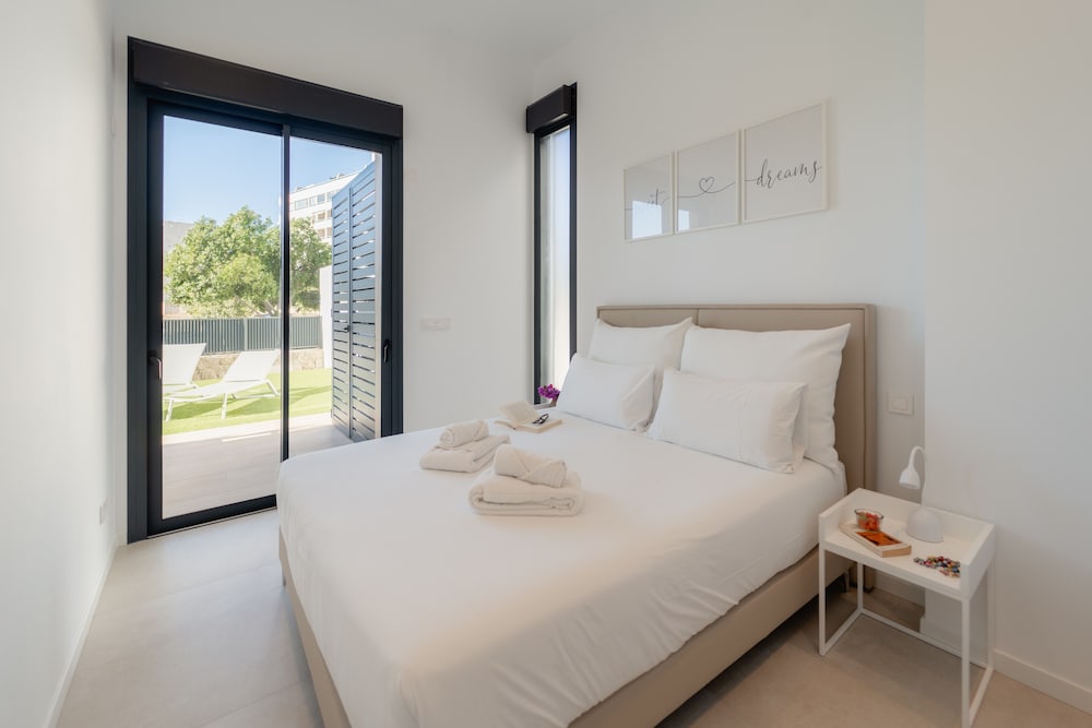 Apartment, 2 Bedrooms, Garden View, Ground Floor photo 3