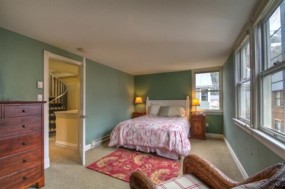 Family Condo, 3 Bedrooms, Mountainside
