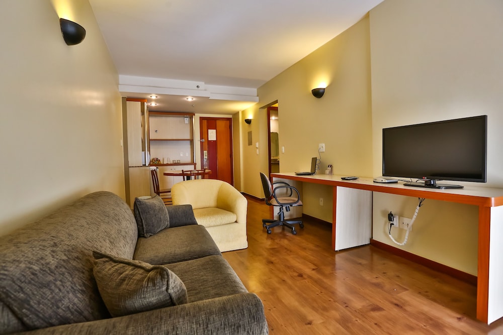 Deluxe Suite (2 camas solteiro e 1 sofá-cama casal) - Photo 6