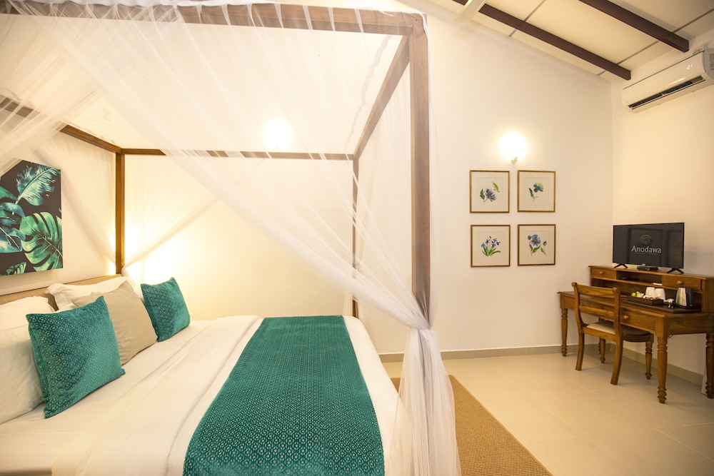 Standard Double Room, 1 King Bed, Terrace, Garden View photo 2