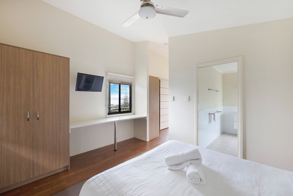 Superior Cabin - Sleeps 2