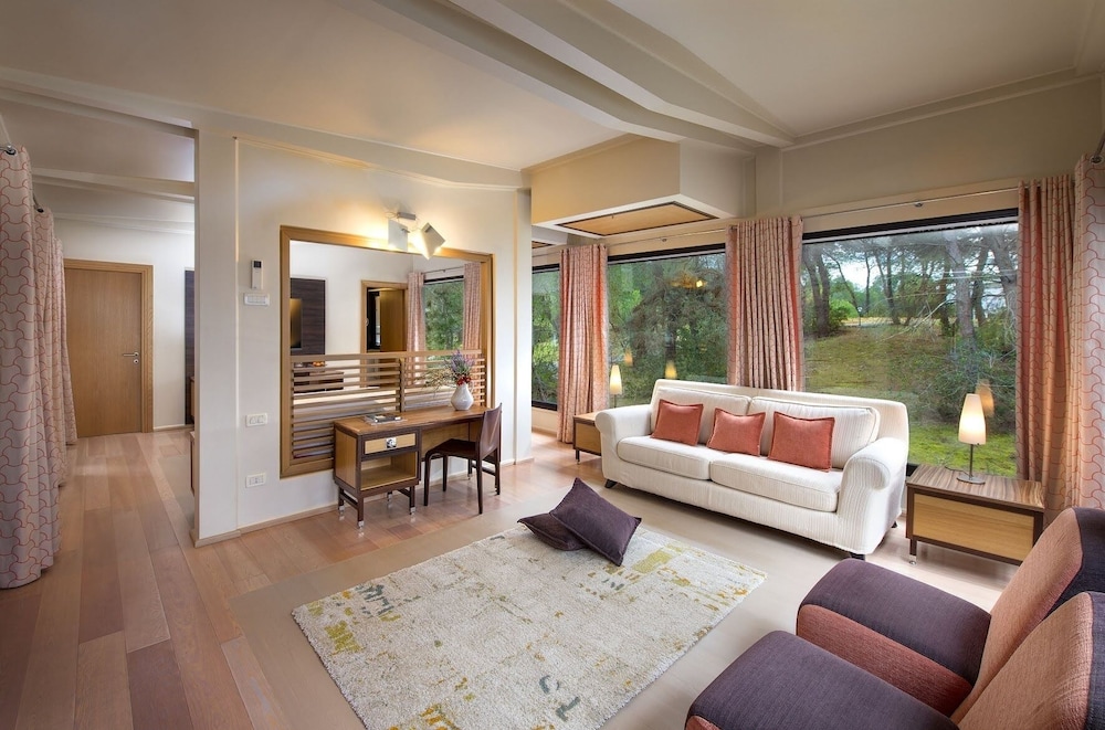 Ecolodge - Photo 1