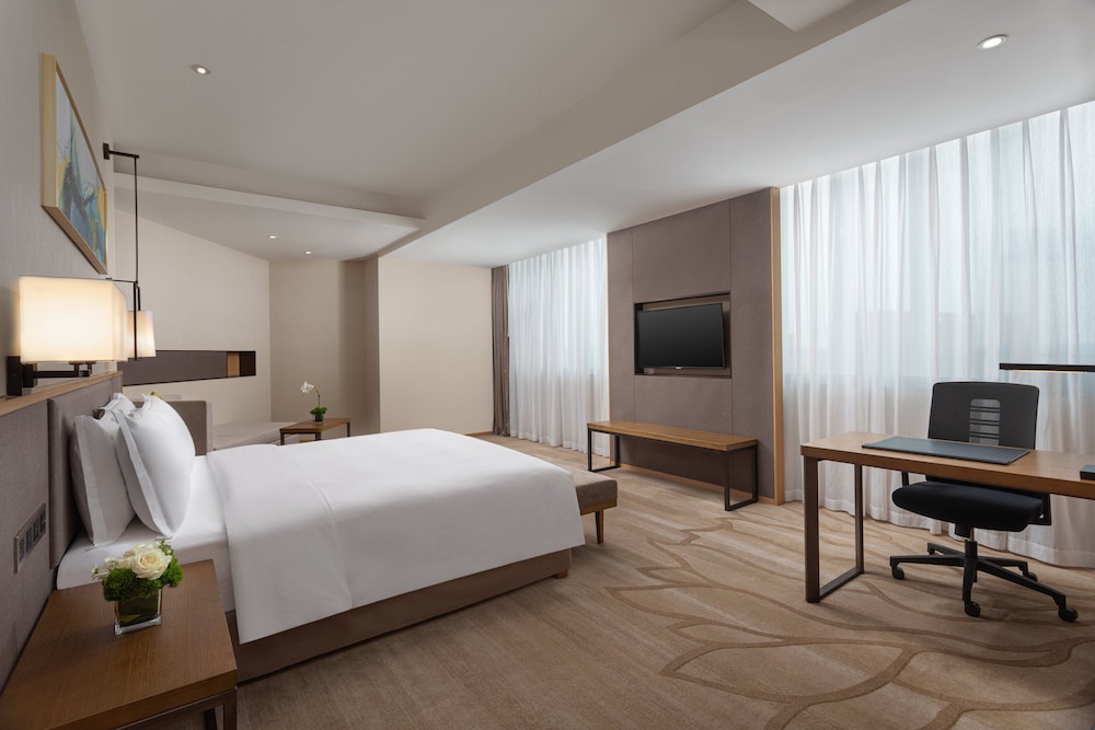 Suite, 1 Bedroom, Club Lounge Access (Lounge Access) - Photo 2