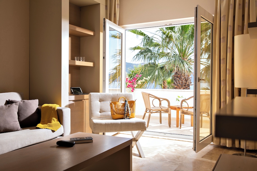 Superior Suite, Sea View