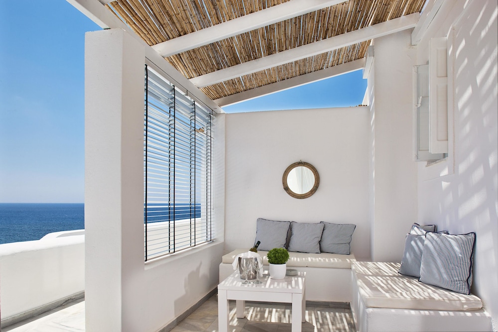 Double Room, Sea View - Photo 3