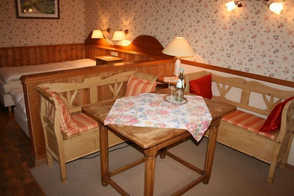 Standard Double or Twin Room photo 2