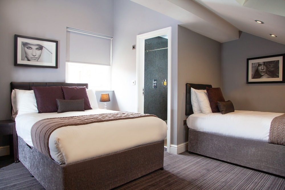 Loft Apartment - Two-bedroom duplex photo 2