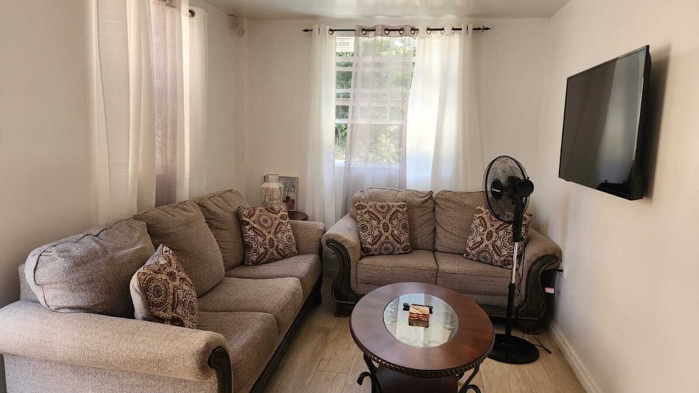 Family Apartment, Non Smoking, Pool Access photo 1