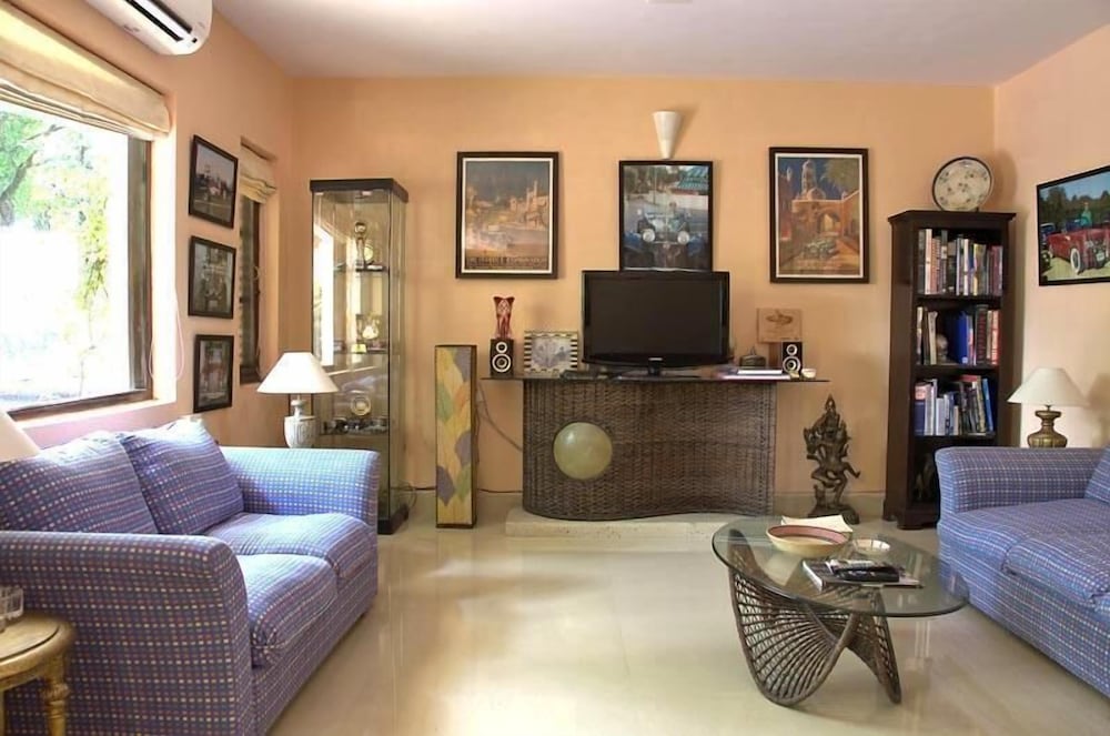 Luxury Double Room Single Use, 1 Double Bed, Pool View, Poolside