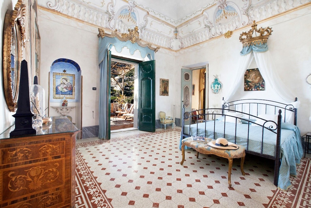 House, 2 Bedrooms, Smoking, Terrace