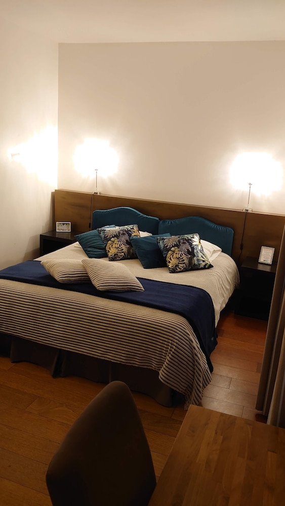 Double Room - Photo 30