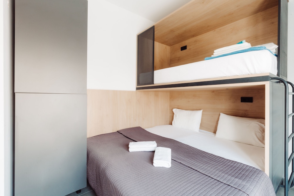 Double with Loft for 3, Ensuite & View photo 3