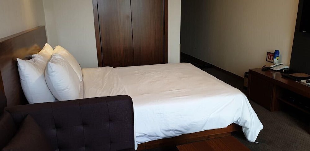 Standard Double Room - Photo 5