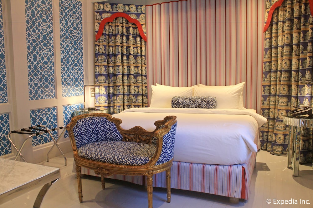 Deluxe Room (Natalia)