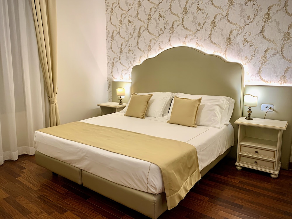 Double or Twin Room, Balcony, Lake View
