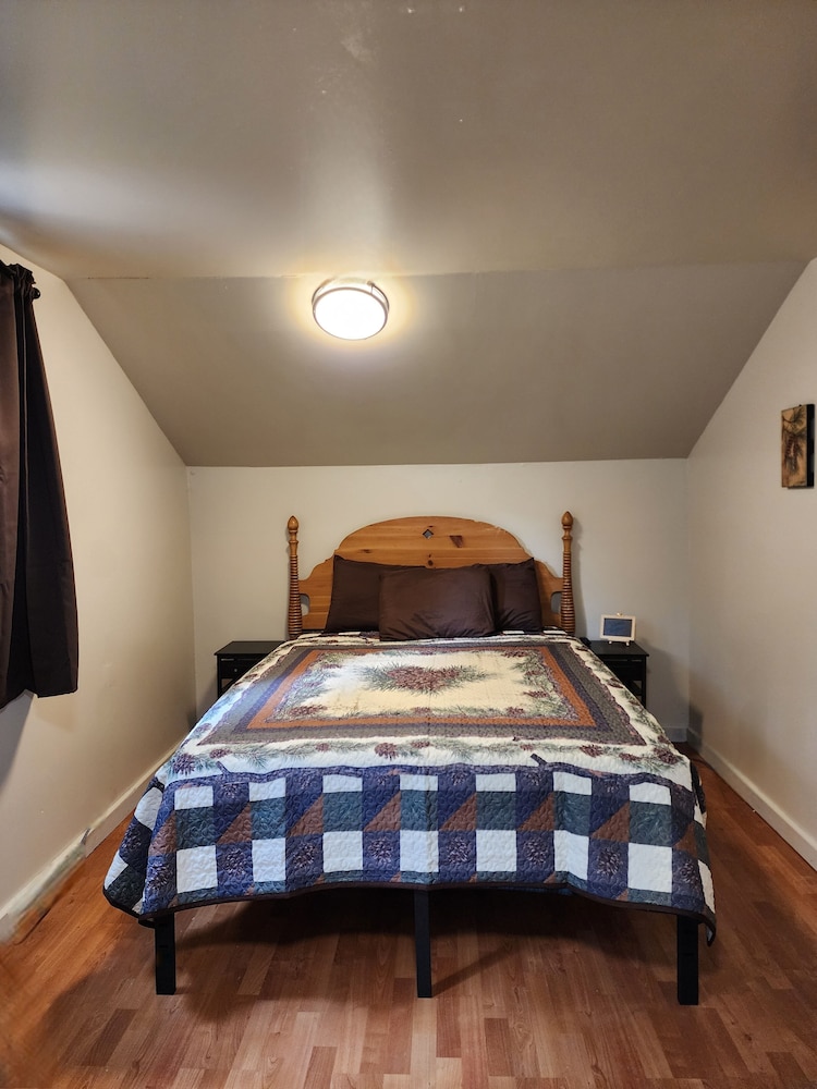 Studio, 1 Queen Bed, Non Smoking, Courtyard View photo 1