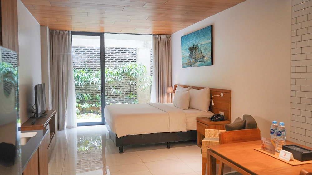 Deluxe Room, 1 King Bed - Photo 30