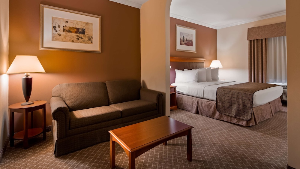 Suite, 1 King Bed, Non Smoking (Oversized Room;With Sofabed)