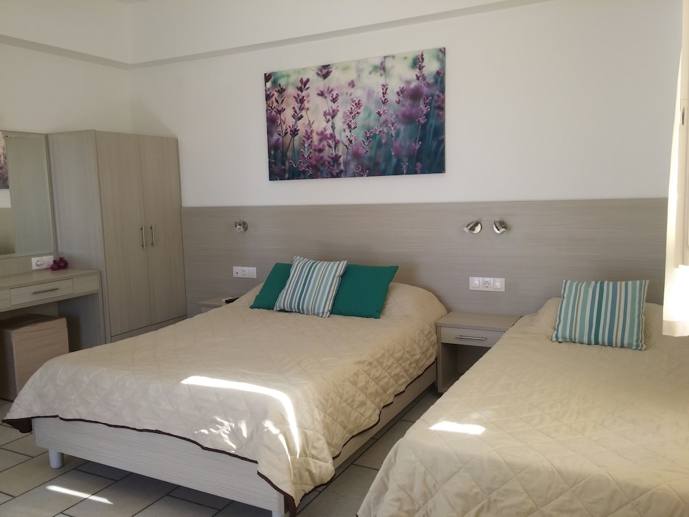Family Apartment, 2 Bedrooms photo 1