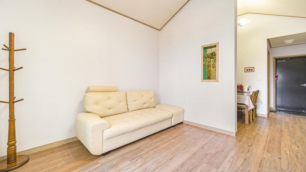Basic Room, 1 Bedroom (Jijoonghae) photo 2