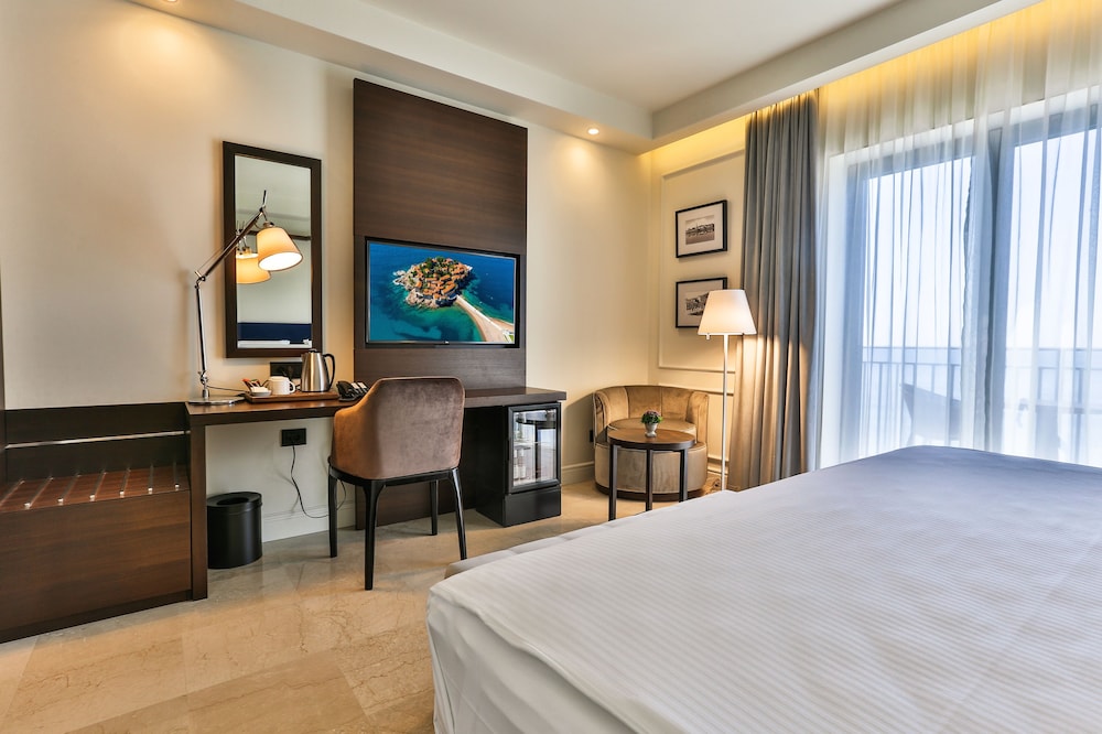 Premium Double or Twin Room, Sea View - Photo 7
