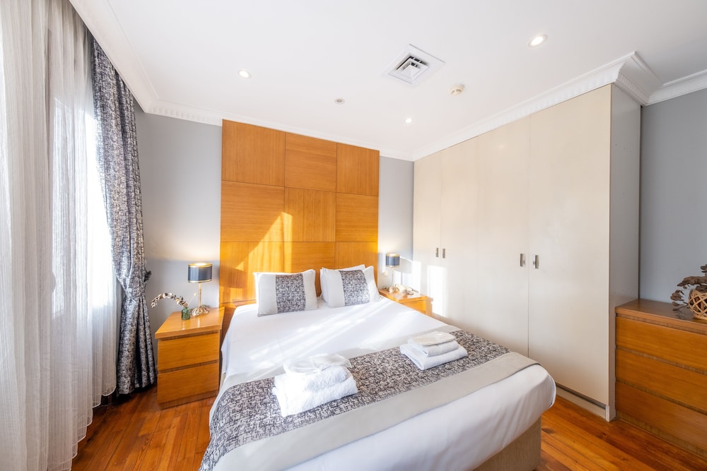 Luxury Apartment photo 2