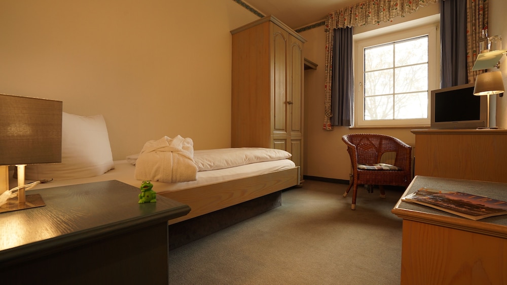 Standard Room, 1 Twin Bed photo 3