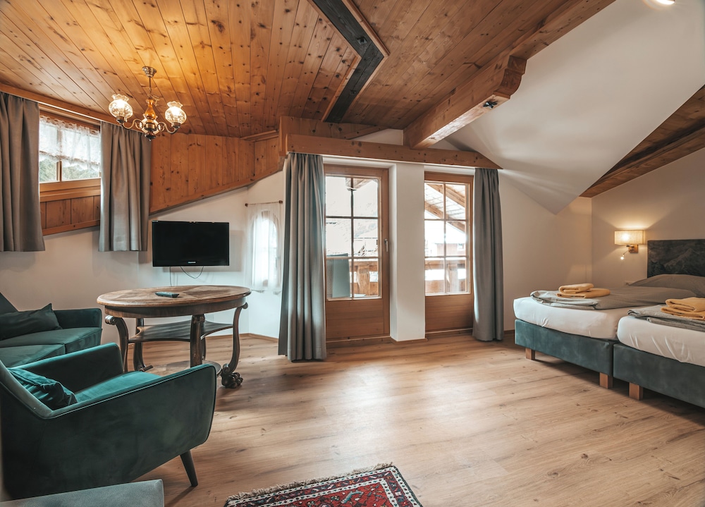 Junior Suite, Balcony, Garden View photo 1