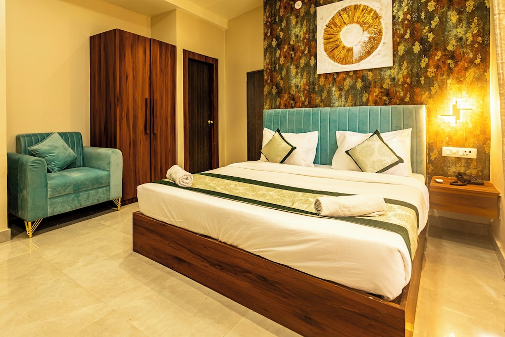 Luxury Room, City View