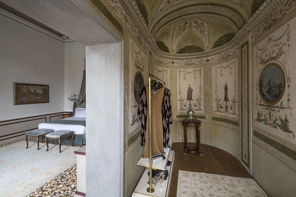 Presidential Suite, Canal View photo 3