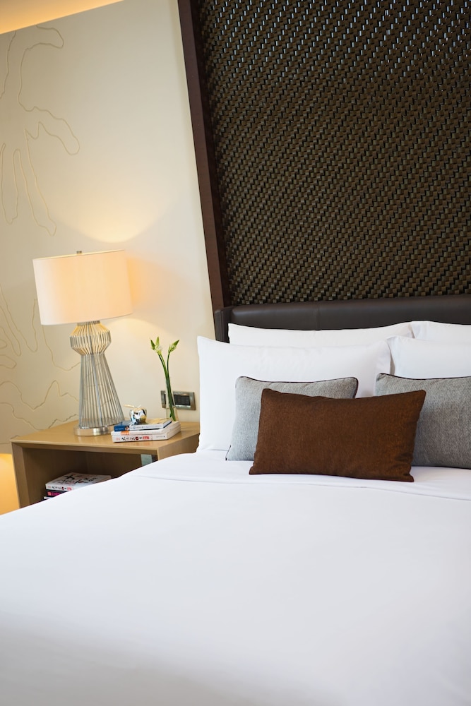 Room, 2 Double Beds, Balcony, Pool View - Photo 3