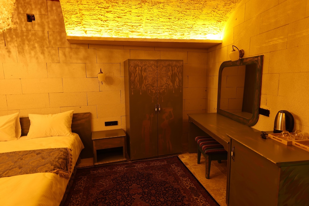 Grand Room photo 2