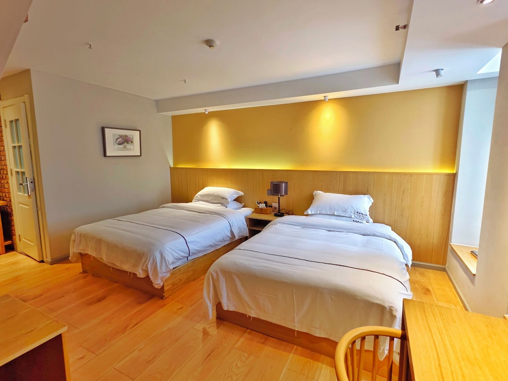 Basic Twin Room