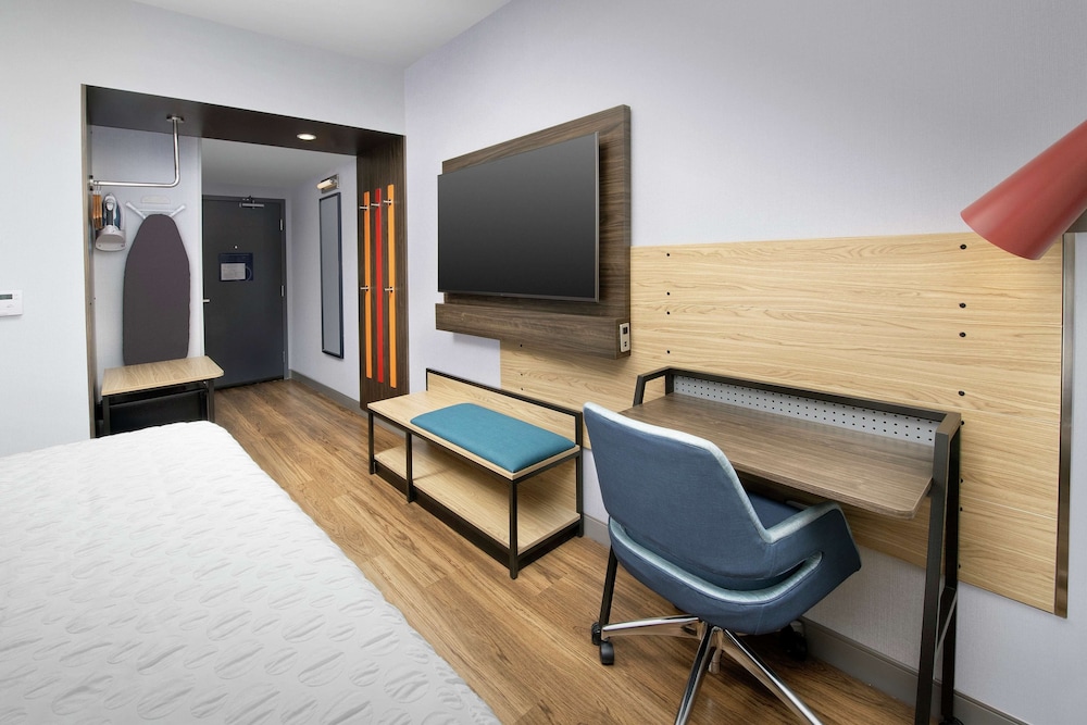 Room, 2 Queen Beds, Accessible (Hearing) - Photo 3