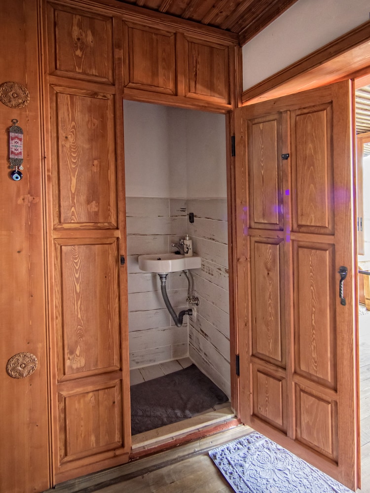 Villa photo 3
