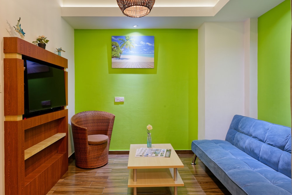 Deluxe Suite with Complimentary Transfer photo 3