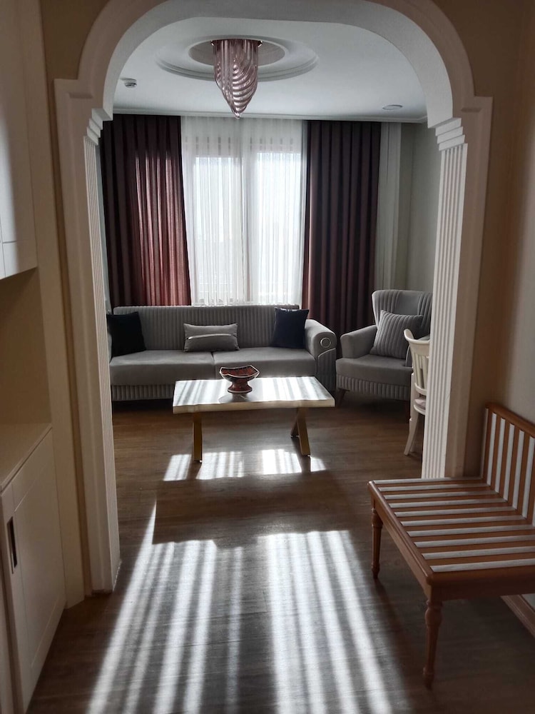 Deluxe Suite photo 3