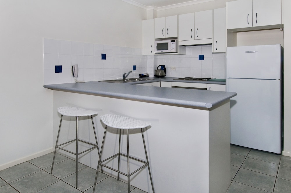 1 Bedroom Apartment Ocean View - Photo 4