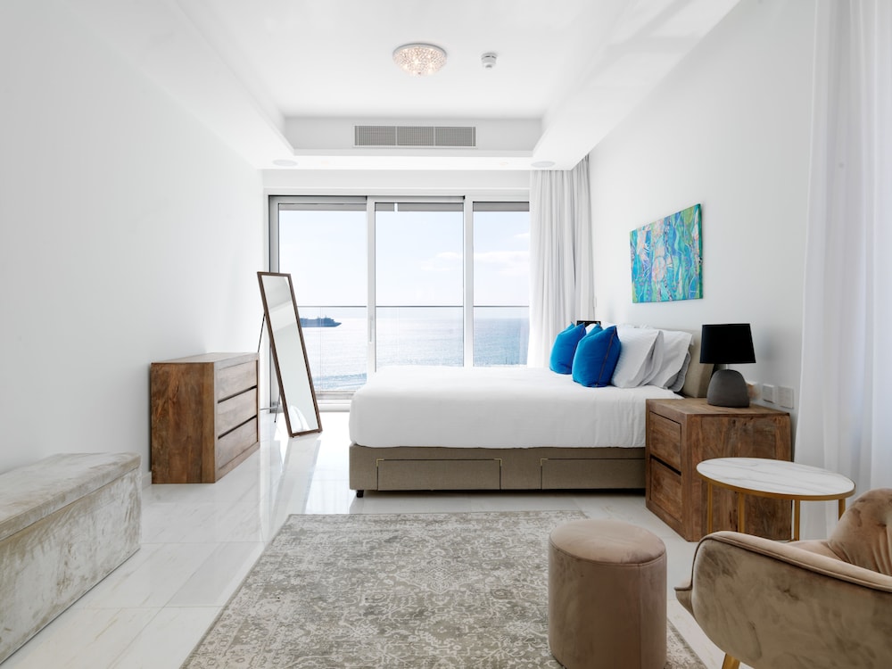 Luxury Apartment, 3 Bedrooms (9F) - Photo 33