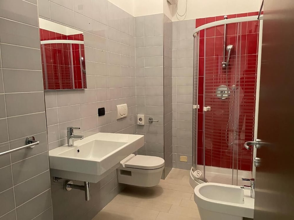 Standard Double or Twin Room photo 3