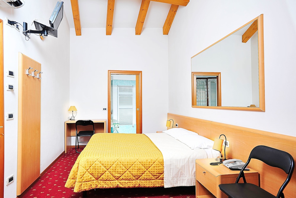 Comfort Double or Twin Room, Balcony